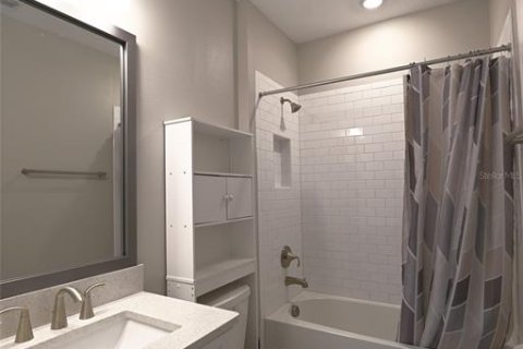 Casa en alquiler en Ruskin, Florida, 3 dormitorios, 234.49 m2 № 1910391 - foto 19