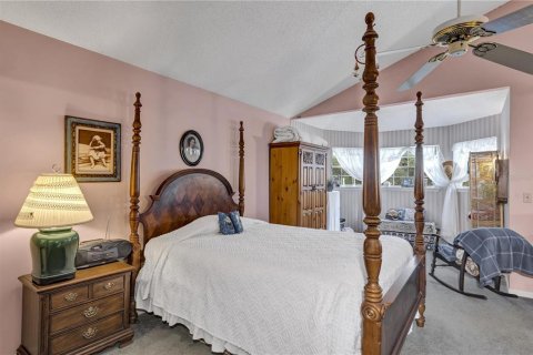 House in Apopka, Florida 4 bedrooms, 247.03 sq.m. № 1755081 - photo 28
