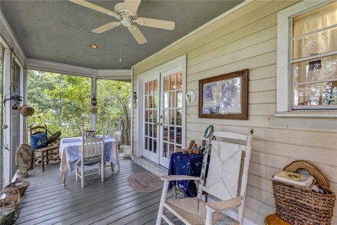 House in Apopka, Florida 4 bedrooms, 247.03 sq.m. № 1755081 - photo 4