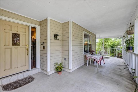 House in Apopka, Florida 4 bedrooms, 247.03 sq.m. № 1755081 - photo 8