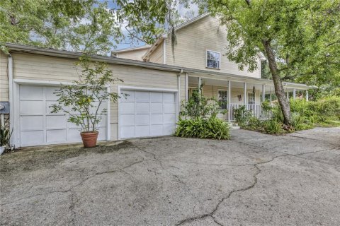 House in Apopka, Florida 4 bedrooms, 247.03 sq.m. № 1755081 - photo 2
