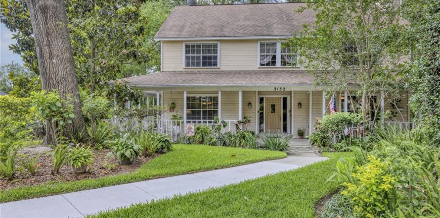 House in Apopka, Florida 4 bedrooms, 247.03 sq.m. № 1755081