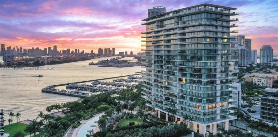 Condo à Miami Beach, Floride, 3 chambres № 1934268