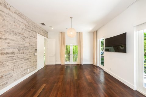 Villa ou maison à louer à Miami, Floride: 5 chambres, 401.62 m2 № 1878002 - photo 20