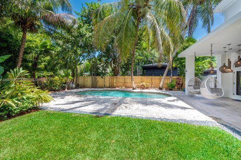 Villa ou maison à louer à Miami, Floride: 5 chambres, 401.62 m2 № 1878002 - photo 25
