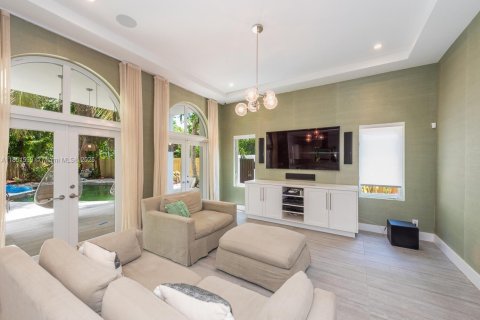 Villa ou maison à louer à Miami, Floride: 5 chambres, 401.62 m2 № 1878002 - photo 11
