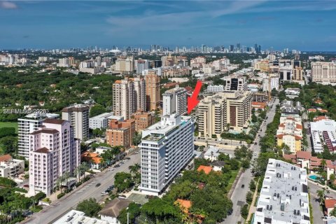 Купить кондоминиум в Корал-Гейблс, Флорида 1 спальня, 78.04м2, № 2090126 - фото 25