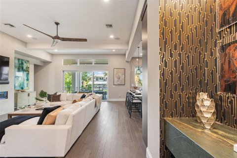 Villa ou maison à vendre à Tampa, Floride: 5 chambres, 553.51 m2 № 2356479 - photo 13