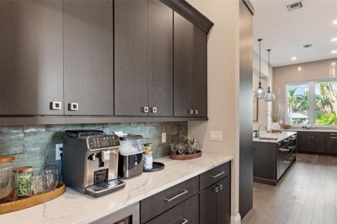 Villa ou maison à vendre à Tampa, Floride: 5 chambres, 553.51 m2 № 2356479 - photo 23