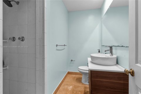 Villa ou maison à vendre à North Miami, Floride: 4 chambres, 203.64 m2 № 1969759 - photo 15