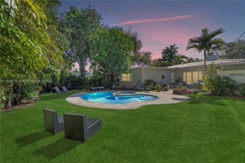 Villa ou maison à vendre à North Miami, Floride: 4 chambres, 203.64 m2 № 1969759 - photo 2
