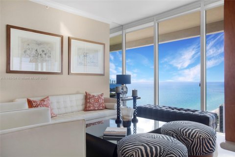 Condo in Miami Beach, Florida, 2 bedrooms  № 1938252 - photo 5