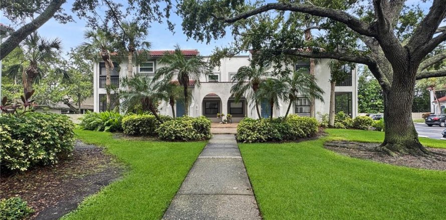 Condo in Saint Petersburg, Florida, 2 bedrooms  № 2237787