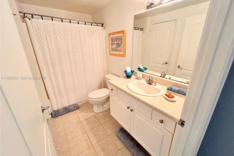 Снять в аренду квартиру в Виро-Бич, Флорида 2 спальни, 99.41м2, № 2010619 - фото 15
