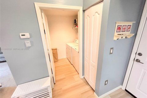 Снять в аренду квартиру в Виро-Бич, Флорида 2 спальни, 99.41м2, № 2010619 - фото 5