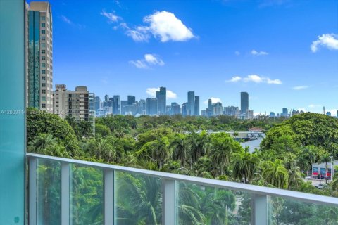 Condominio en venta en Miami, Florida, 5 dormitorios № 2089740 - foto 23