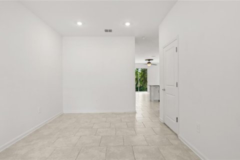 Touwnhouse à vendre à Kissimmee, Floride: 3 chambres, 166.95 m2 № 2121645 - photo 10