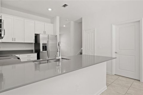 Touwnhouse à vendre à Kissimmee, Floride: 3 chambres, 166.95 m2 № 2121645 - photo 16