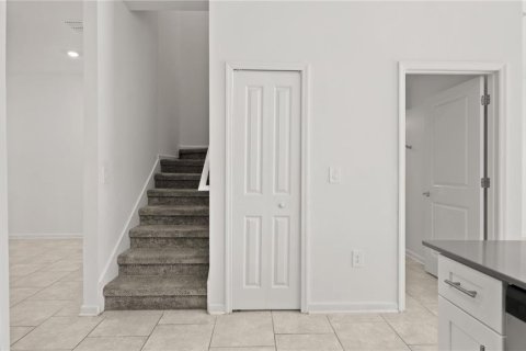 Touwnhouse à vendre à Kissimmee, Floride: 3 chambres, 166.95 m2 № 2121645 - photo 7