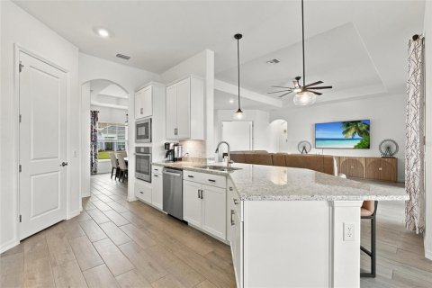 Villa ou maison à vendre à Punta Gorda, Floride: 4 chambres, 281.22 m2 № 2398339 - photo 11