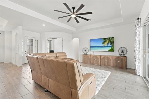 Villa ou maison à vendre à Punta Gorda, Floride: 4 chambres, 281.22 m2 № 2398339 - photo 4