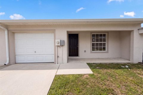 Touwnhouse à Dade City, Floride 3 chambres, 112.6 m2 № 2280664