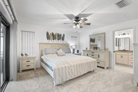 House in Summerfield, Florida 3 bedrooms, 154.03 sq.m. № 1719890 - photo 23