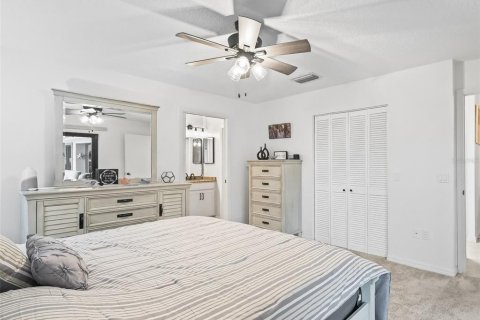 House in Summerfield, Florida 3 bedrooms, 154.03 sq.m. № 1719890 - photo 24