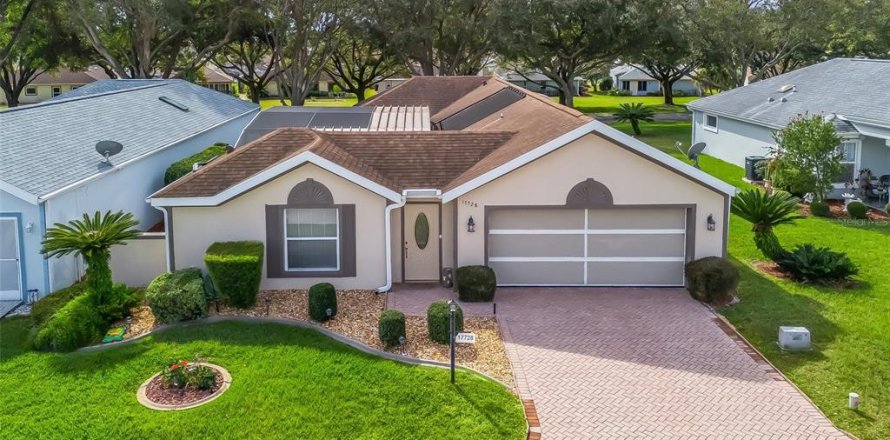 House in Summerfield, Florida 3 bedrooms, 154.03 sq.m. № 1719890