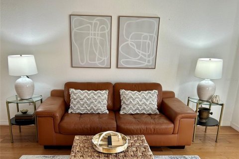 Condo in Tampa, Florida, 2 bedrooms  № 1882859 - photo 7