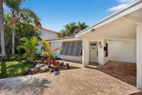 Casa en venta en Pompano Beach, Florida, 2 dormitorios, 137.96 m2 № 2084988 - foto 2