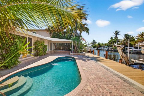 Casa en venta en Pompano Beach, Florida, 2 dormitorios, 137.96 m2 № 2084988 - foto 11