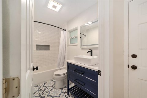 House in Ocala, Florida 2 bedrooms, 104.33 sq.m. № 2225773 - photo 6