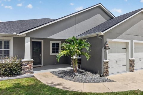House in Orlando, Florida 4 bedrooms, 278.71 sq.m. № 2324563 - photo 5