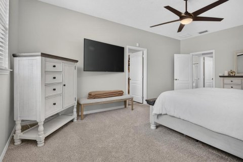 House in Orlando, Florida 4 bedrooms, 278.71 sq.m. № 2324563 - photo 19