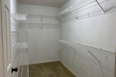 Villa ou maison à vendre à North Port, Floride: 4 chambres, 147.9 m2 № 2411419 - photo 9