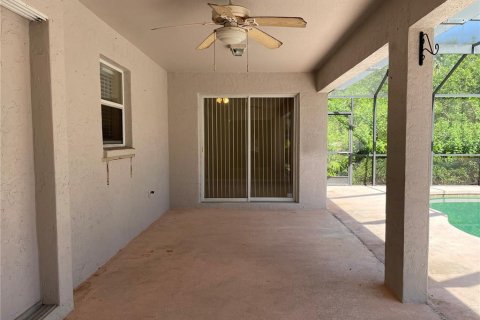 Villa ou maison à vendre à North Port, Floride: 4 chambres, 147.9 m2 № 2411419 - photo 21