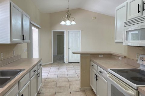 Villa ou maison à vendre à North Port, Floride: 4 chambres, 147.9 m2 № 2411419 - photo 6