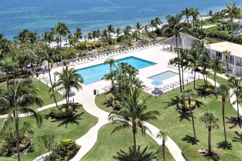 Condo in Key Biscayne, Florida, 2 bedrooms  № 1921780 - photo 20