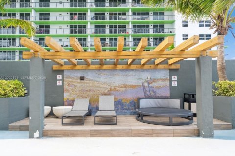 Copropriété à vendre à Miami, Floride: 2 chambres, 97.36 m2 № 2257195 - photo 14