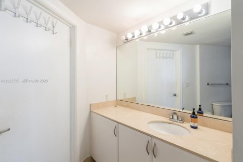 Copropriété à vendre à Miami, Floride: 2 chambres, 97.36 m2 № 2257195 - photo 10