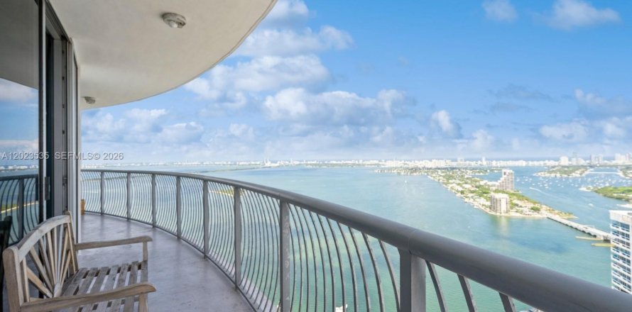 Condo à Miami, Floride, 2 chambres  № 2257195