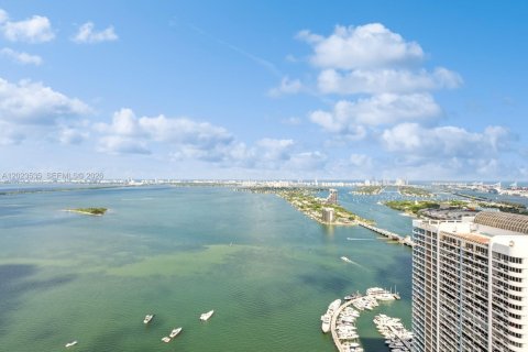 Copropriété à vendre à Miami, Floride: 2 chambres, 97.36 m2 № 2257195 - photo 2