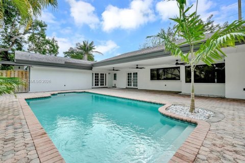 Villa ou maison à louer à Palmetto Bay, Floride: 4 chambres, 286.05 m2 № 2027880 - photo 25