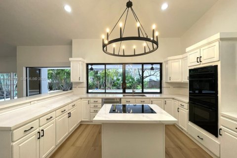 Villa ou maison à louer à Palmetto Bay, Floride: 4 chambres, 286.05 m2 № 2027880 - photo 7