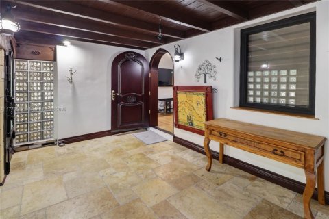 Casa en venta en Miami Springs, Florida, 3 dormitorios, 146.6 m2 № 1740095 - foto 10