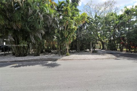 Casa en venta en Miami Springs, Florida, 3 dormitorios, 146.6 m2 № 1740095 - foto 5