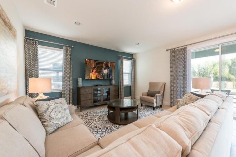 Villa ou maison à vendre à Kissimmee, Floride: 5 chambres, 276.66 m2 № 2112658 - photo 3
