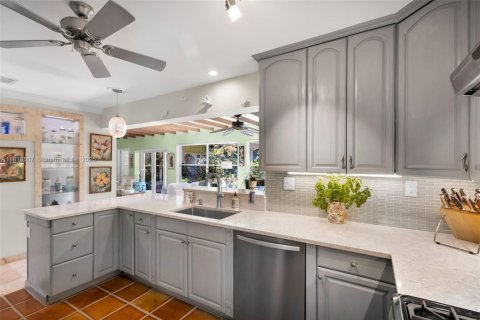House in Palm Beach Gardens, Florida 3 bedrooms, 232.35 sq.m. № 1775858 - photo 17