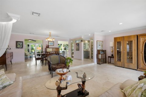 House in Palm Beach Gardens, Florida 3 bedrooms, 232.35 sq.m. № 1775858 - photo 8